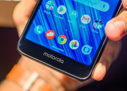 Motorola представила Moto E6 — бюджетный смартфон с завышенным ценником